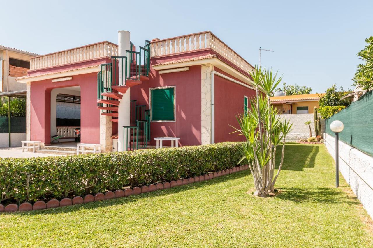 Red House Near The Sandy Beach, Parking & Wi-Fi Avola Exterior foto