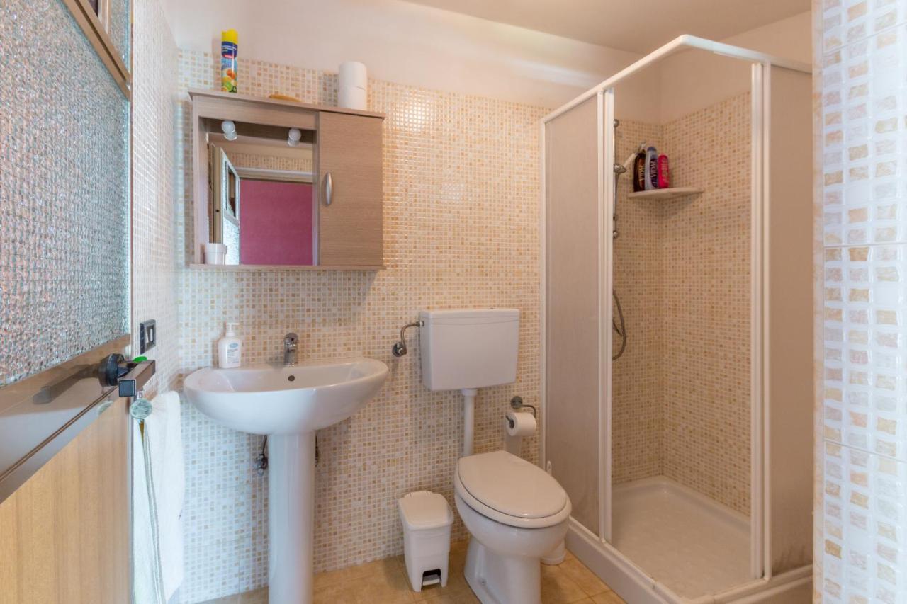 Red House Near The Sandy Beach, Parking & Wi-Fi Avola Exterior foto