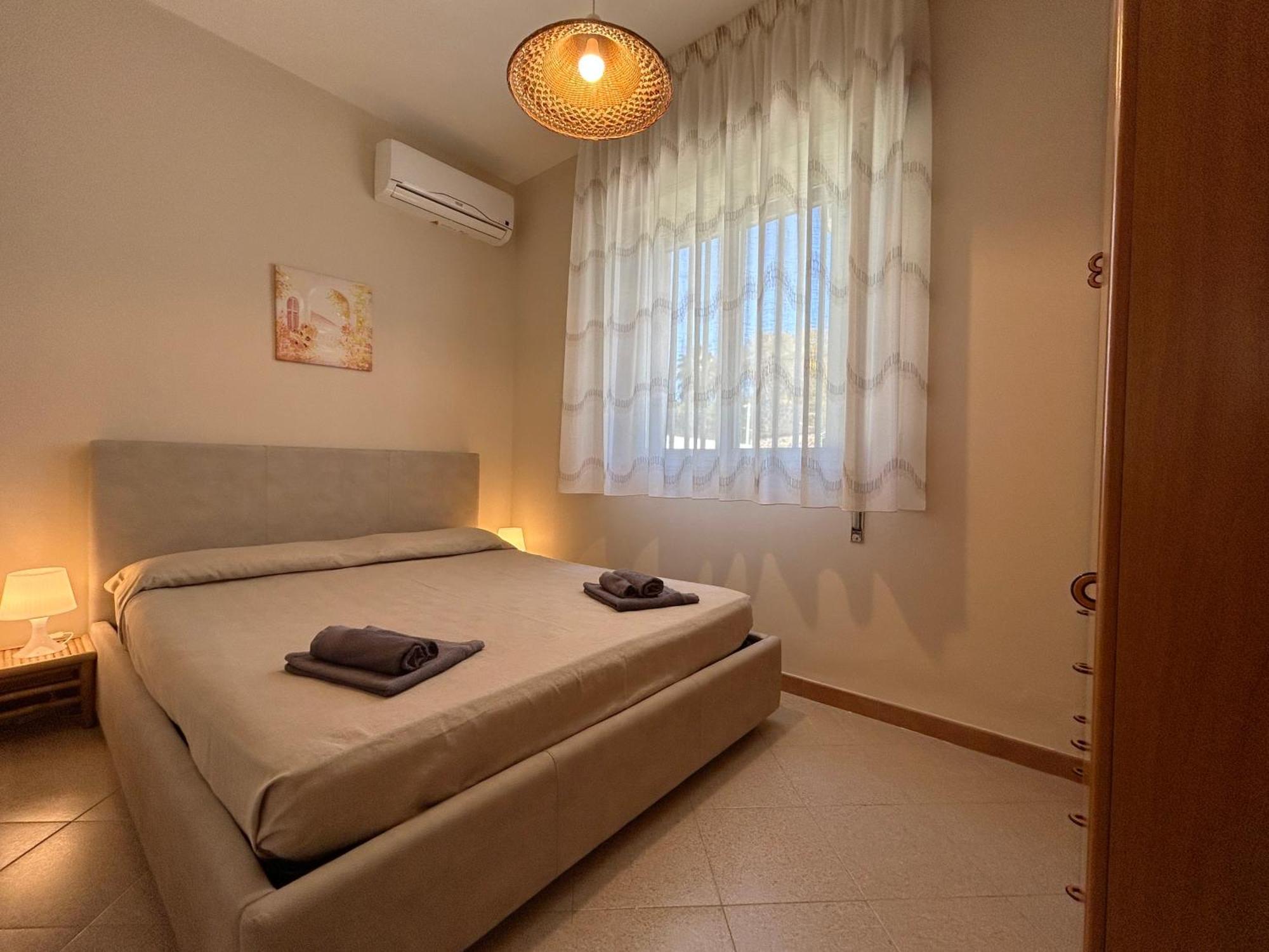Red House Near The Sandy Beach, Parking & Wi-Fi Avola Exterior foto