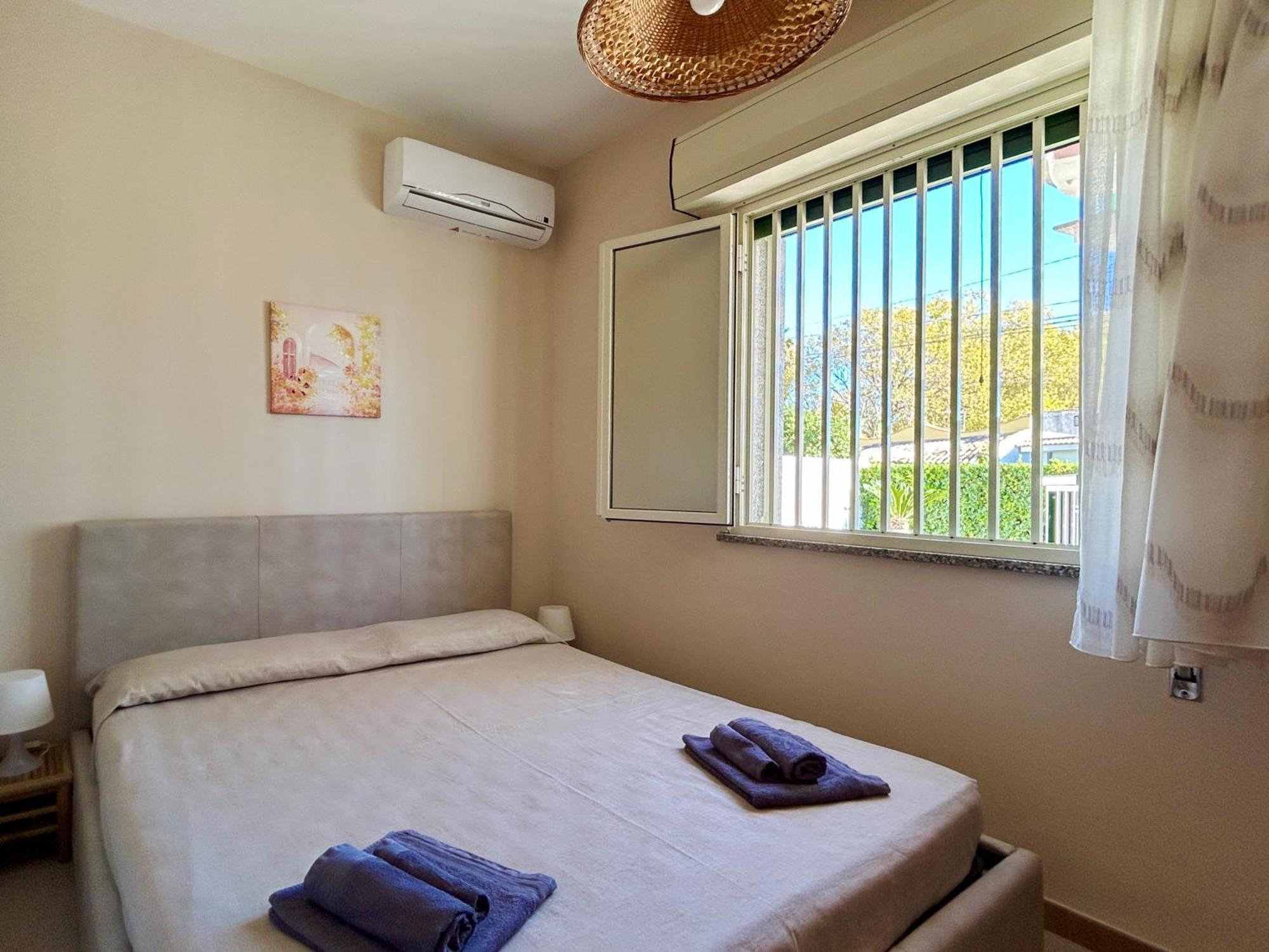 Red House Near The Sandy Beach, Parking & Wi-Fi Avola Exterior foto